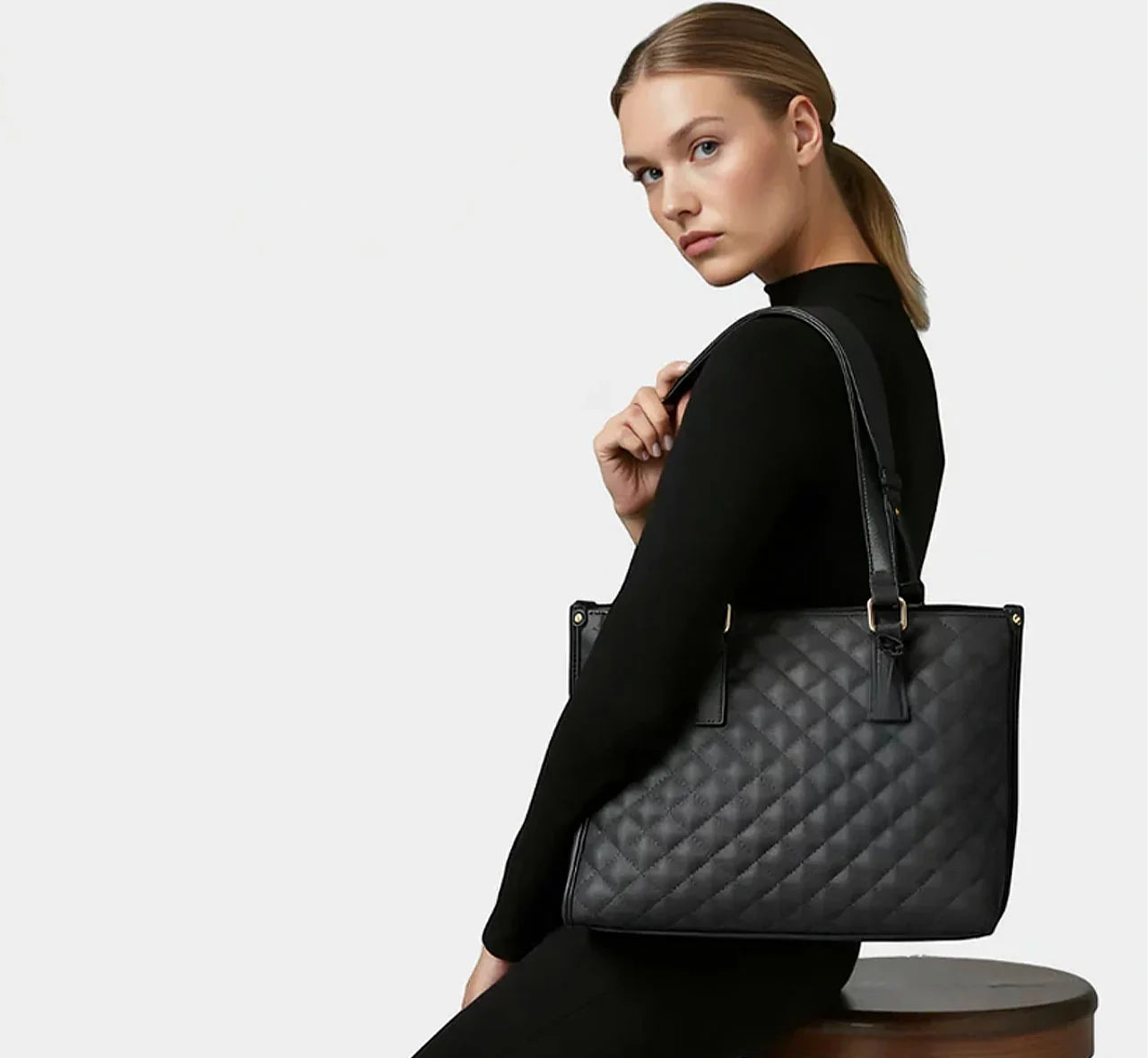 Luvora Tote Bag™
